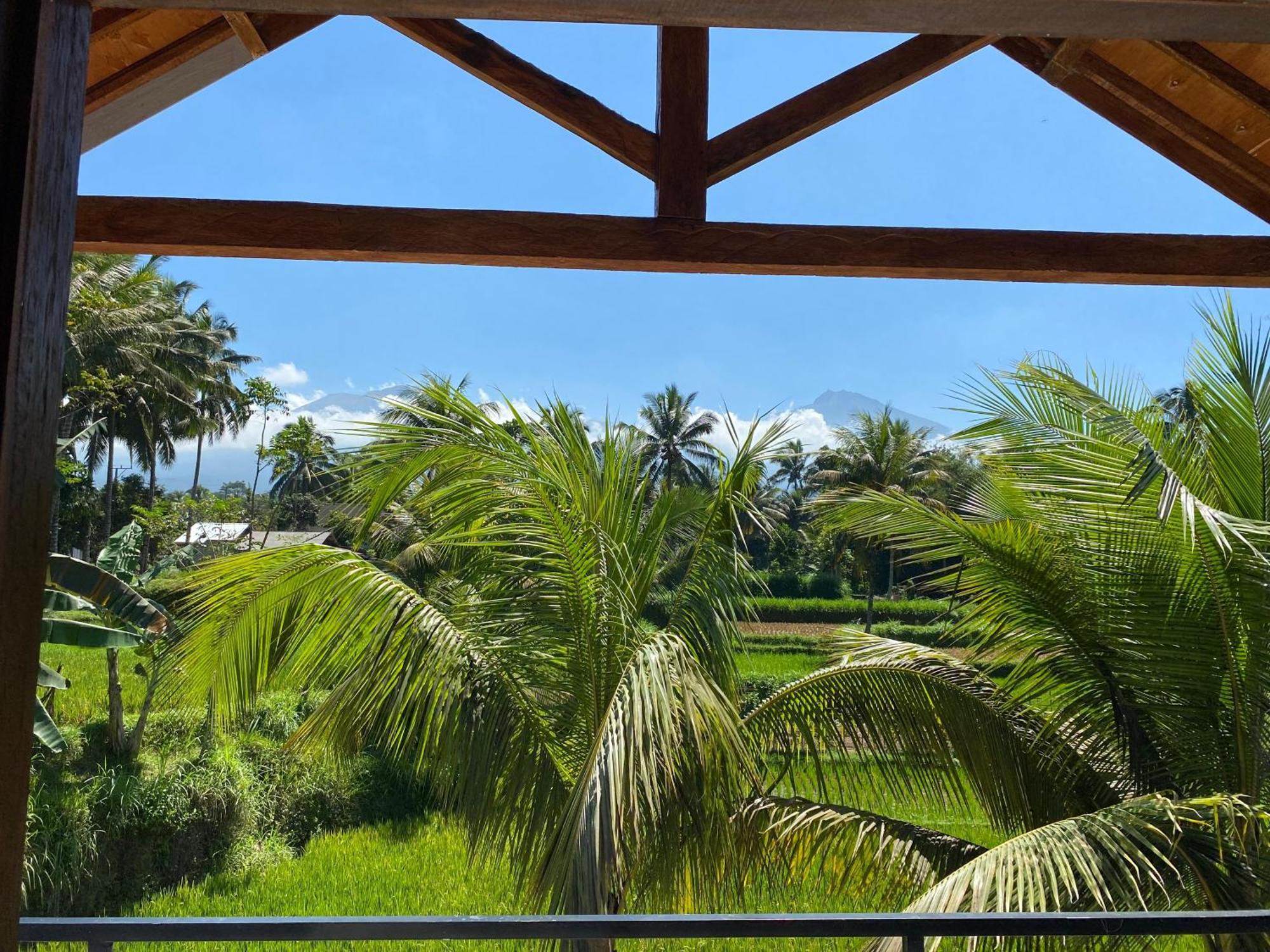 Dira Bungalows Тетебату Екстериор снимка