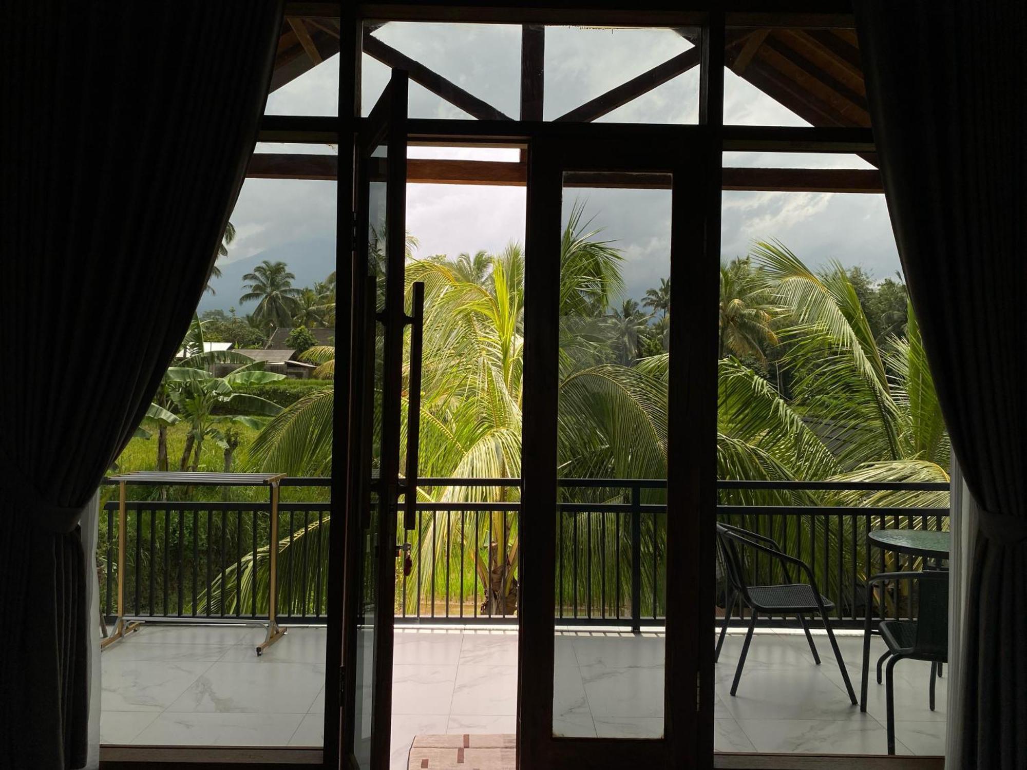 Dira Bungalows Тетебату Стая снимка